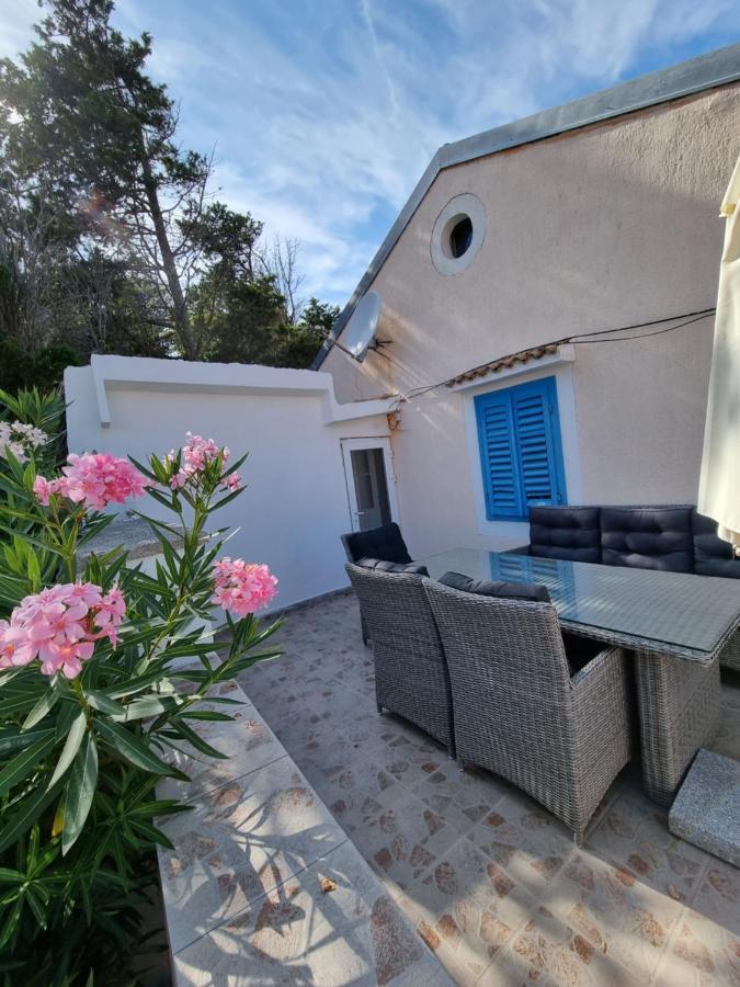 Narcis Central Apartment With Sea & City Views Veli Lošinj Dış mekan fotoğraf