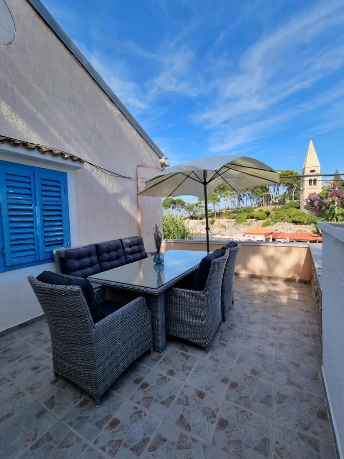 Narcis Central Apartment With Sea & City Views Veli Lošinj Dış mekan fotoğraf