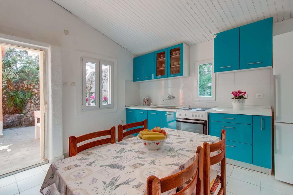 Narcis Central Apartment With Sea & City Views Veli Lošinj Dış mekan fotoğraf