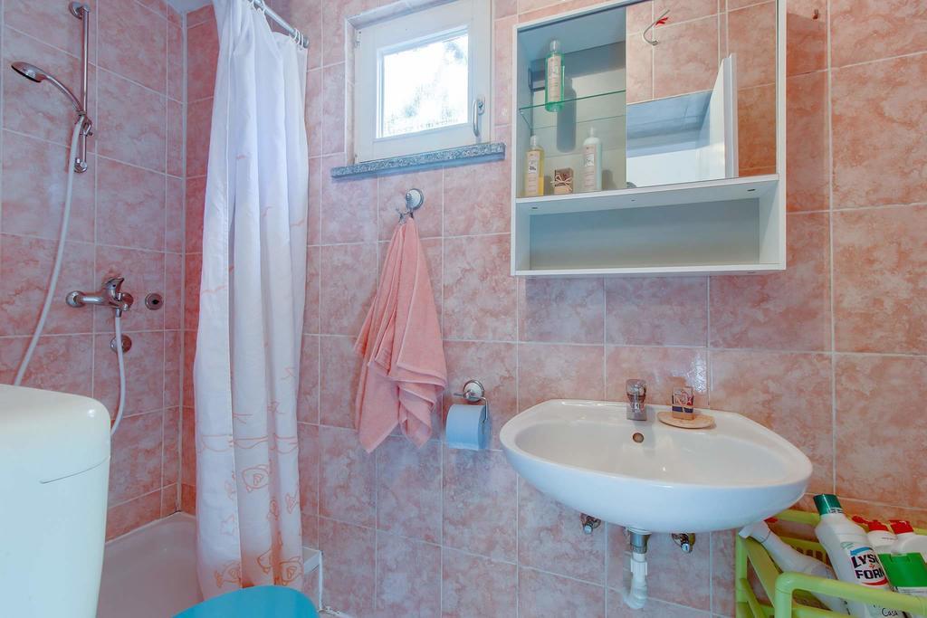 Narcis Central Apartment With Sea & City Views Veli Lošinj Dış mekan fotoğraf